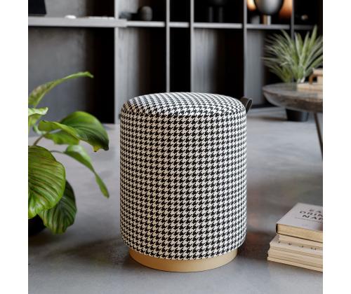 Macaria - Black, White