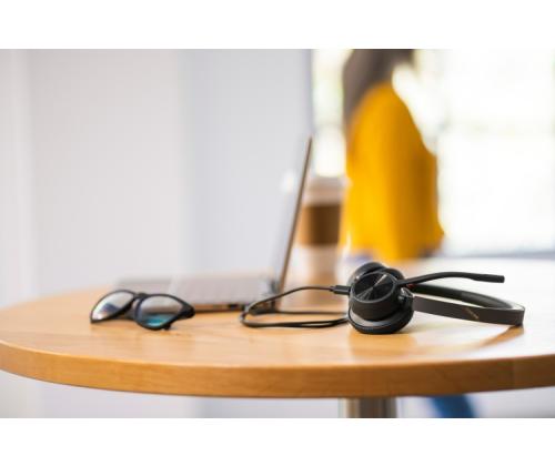 Poly Voyager 4320 MS Teams Wireless Headset, Bluetooth, USB-C, +BT700 dongle, +Charging Stand, Black