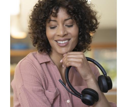Poly Voyager 4320 UC Stereo Wireless Headset, Bluetooth, USB-A,+BT700 dongle, +Charging Stand, Black