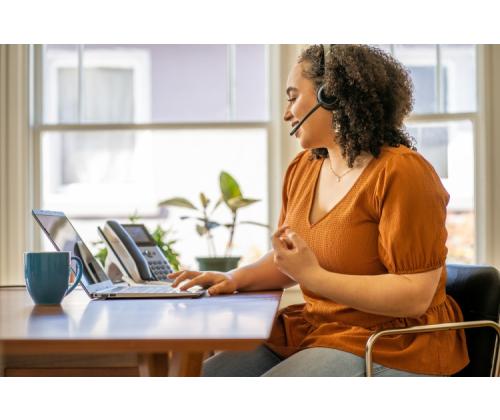 Poly Voyager 4320 MS Teams Wireless Headset, Bluetooth, USB-C, +BT700 dongle, Juoda