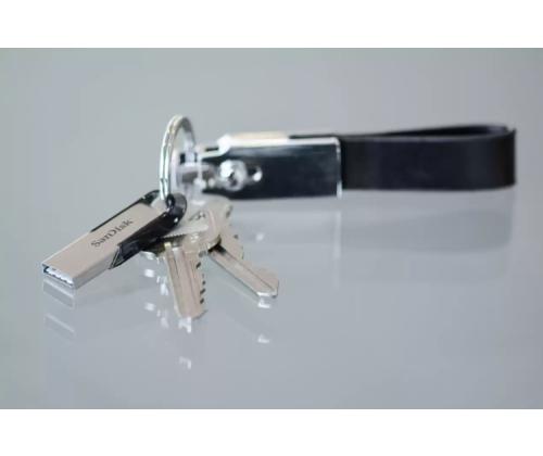 SanDisk Ultra Flair USB Flash Drive 256GB, USB-A 3.0, Black/Silver