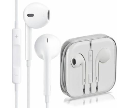Apple EarPods with 3.5mm Headphone Plug