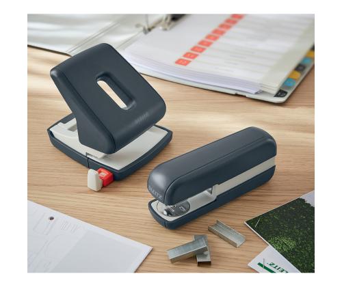 Klammerdaja LEITZ Cosy 30 lehte hall