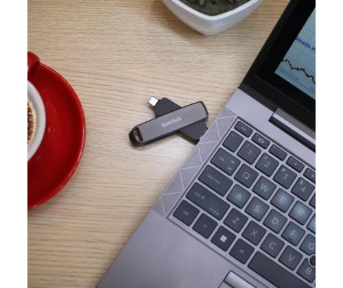 MEMORY DRIVE FLASH USB-C 2TB/SDDDE1-2T00-G46 SANDISK