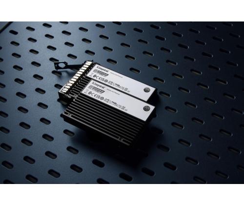 SSD KINGSTON SSD series DC3000ME 3.84TB NVMe NAND flash technology 3D TLC Write speed 5800 MBytes…