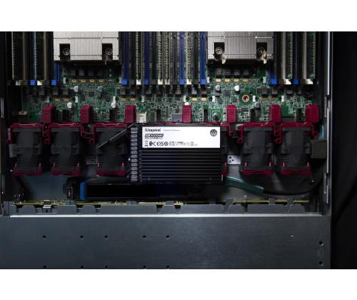 SSD KINGSTON SSD series DC3000ME 7.68TB NVMe NAND flash technology 3D TLC Write speed 10000 MBytes…