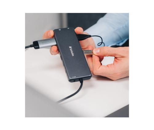 VERBATIM USB-C Pro Multiport Hub 13 Port