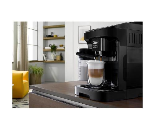 DeLonghi Magnifica EVO, must - Espressomasin