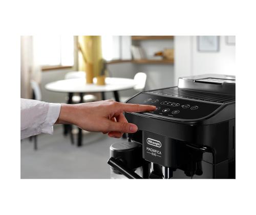 DeLonghi Magnifica EVO, must - Espressomasin