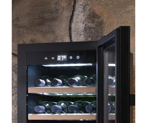 Caso WineExclusive 24 Smart, 24 pudelit, kõrgus 88 cm, must - Veinikülmik