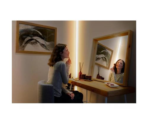 Philips Hue OmniGlow Lightstrip, 3m, valge - LED valgusriba