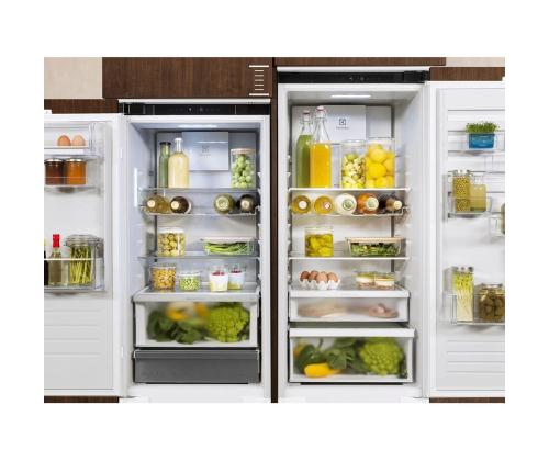 Electrolux 700 No Frost AI CoolAssist, 269 L, kõrgus 189 cm - Integreeritav külmik