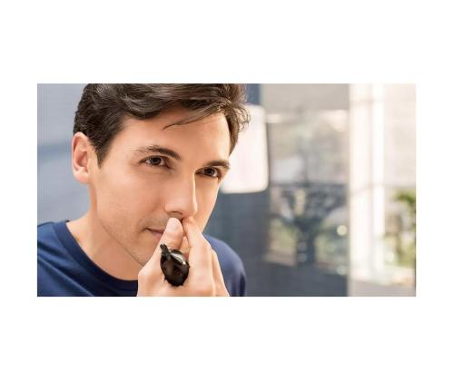 Nina-, kõrva- ja kulmukarvade täppispiirel Philips