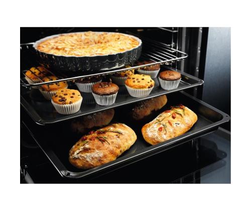 Electrolux SurroundCook 600, 65 L, must - Integreeritav ahi