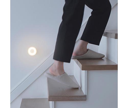 Xiaomi Mi Night Light 2, liikumisandur, valge - Nutikas öölamp